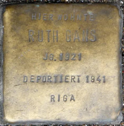 Ruth Gans