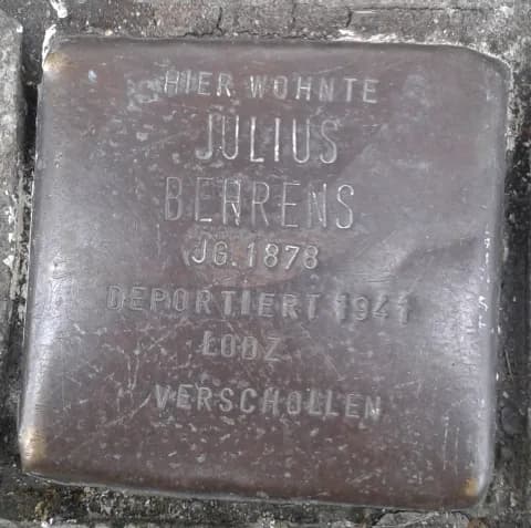 Julius Behrens