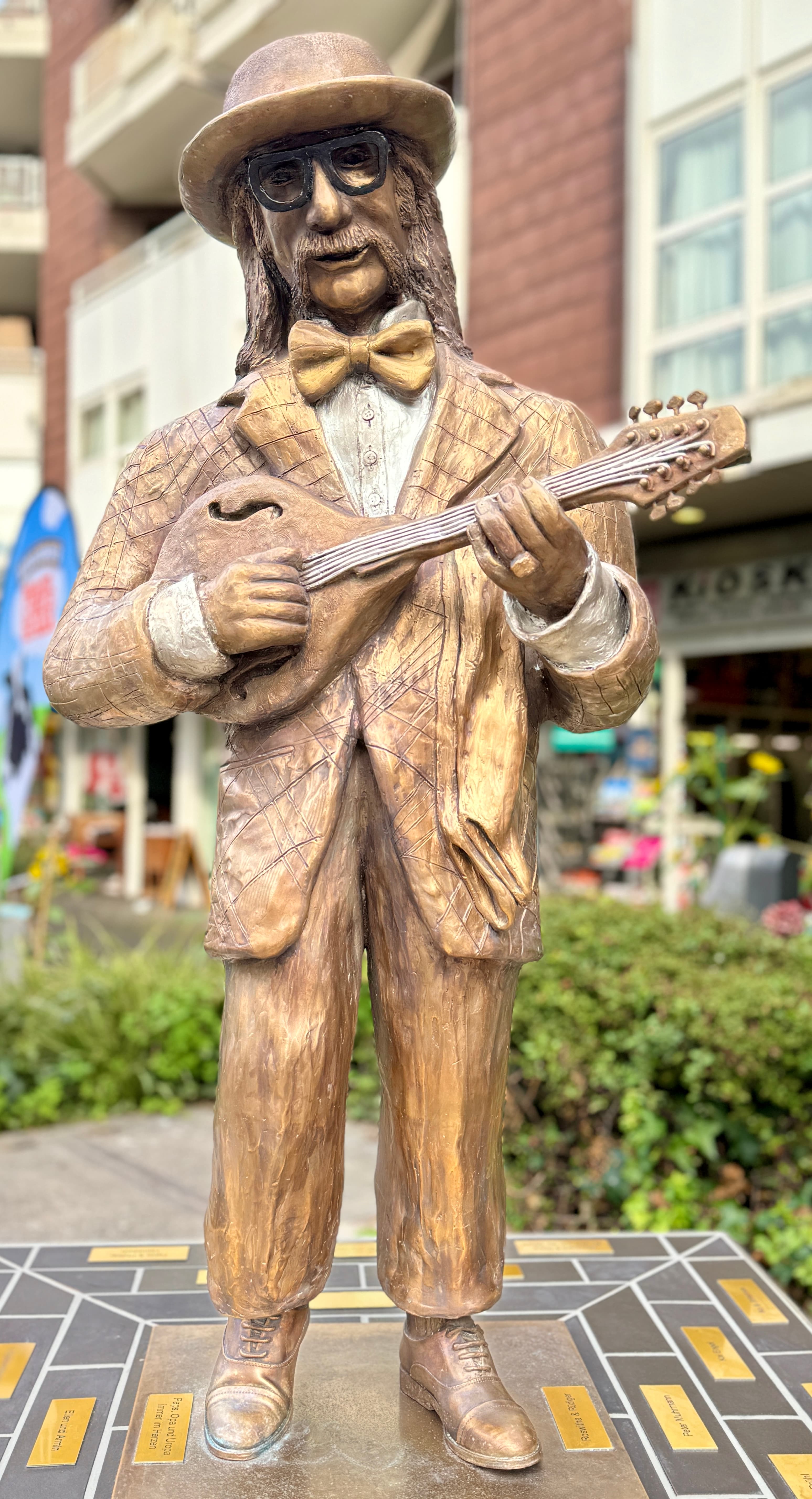 Hans Süper Denkmal
