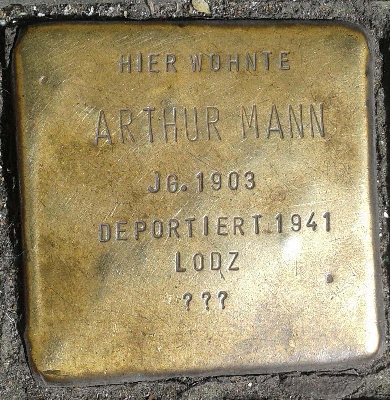 Arthur Mann