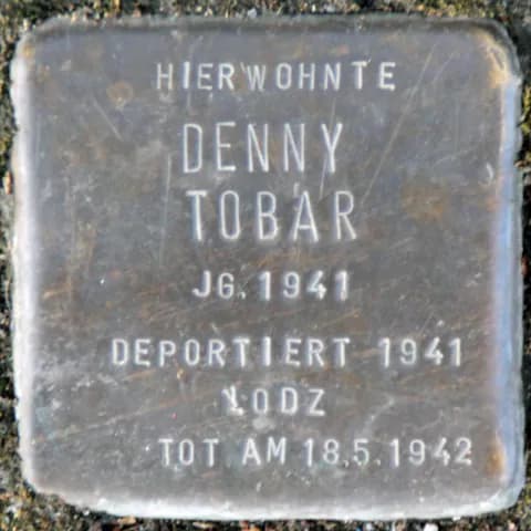 Denny Tobar