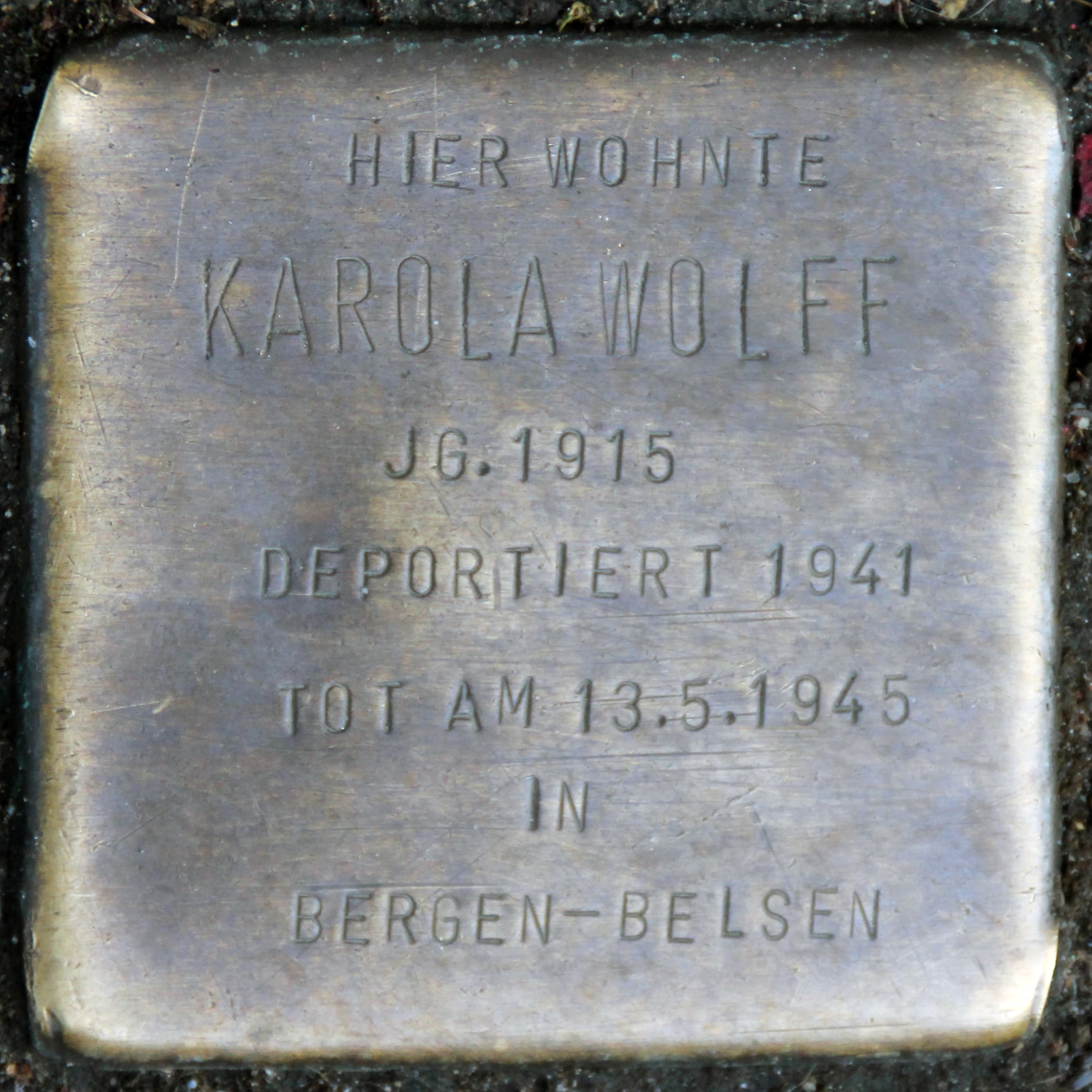 Karola Wolff