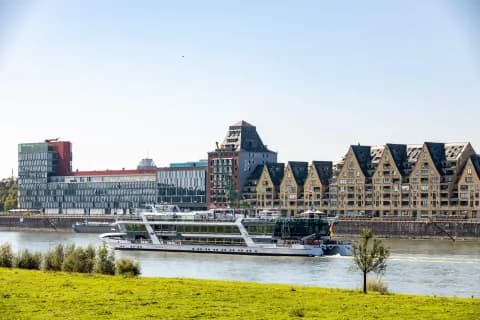 Sonntagsbrunch auf dem Rhein