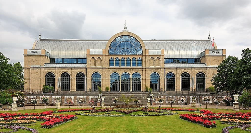 Antik- und Designmarkt in der Kölner Flora