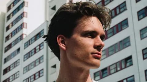 Jero19 - Tour von Seite